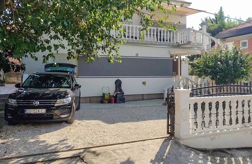 Gornji Karin Apartment | Beautiful apartment in Gornji Karin