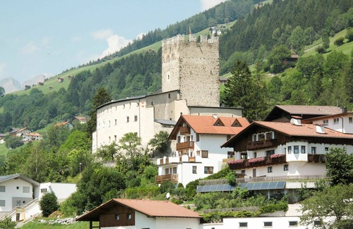 Fliess Apartment | Beautiful apartment for 6 guests with WIFI, TV and panoramic view