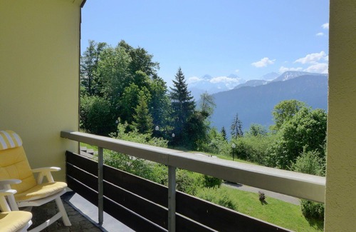 Beatenberg Apartment | Beautiful apartment for 6 people with WIFI, pool, TV, terrace and pets allowed