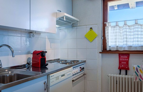 Salins Apartment | Beautiful apartment for 6 guests with WIFI, TV and balcony