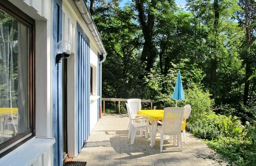 Oberhavel House | Beautiful apartment in villa for 4 people with WIFI, TV, terrace and pets allowed