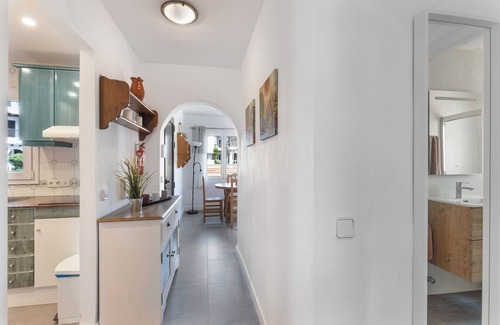 Sol del Este Apartment | Beautiful Apartment "La Gardenia 41" with Wi-Fi, Pool, Terrace & Garden; Street Parking Available