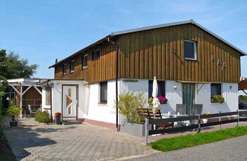 Cuxhaven Apartment | Beautiful apartment for 4 people with WIFI, TV, terrace and pets allowed