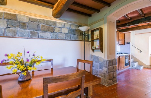 Bivio Pozzo Apartment | Beautiful apartment for 7 people with WIFI, pool, TV and panoramic view