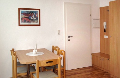 Fendels Apartment | Beautiful apartment for 4 guests with WIFI, TV, terrace, pets allowed and parking