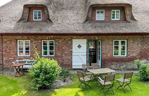 Borgsum Apartment | Beautiful apartment for 6 guests with WIFI, TV and pets allowed