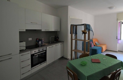 Agra Apartment | Beautiful apartment for 2 guests with WIFI, TV and pets allowed