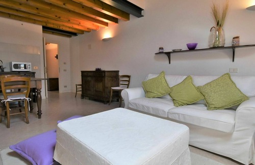 Este Apartment | Beautiful apartment for 4 guests with WIFI, A/C and TV