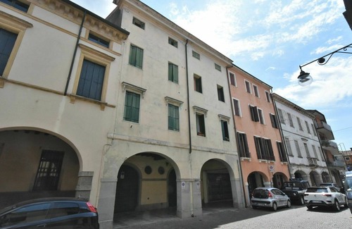 Este Apartment | Beautiful apartment for 4 guests with WIFI, A/C and TV