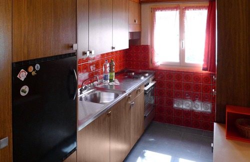 Elm Apartment | Beautiful apartment for 7 guests with WIFI, TV, patio and panoramic view