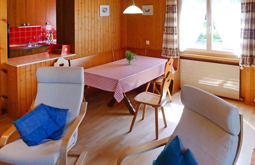Elm Apartment | Beautiful apartment for 7 guests with WIFI, TV, patio and panoramic view