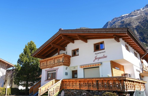 Huben Apartment | Beautiful apartment for 6 people with WIFI, balcony and pets allowed
