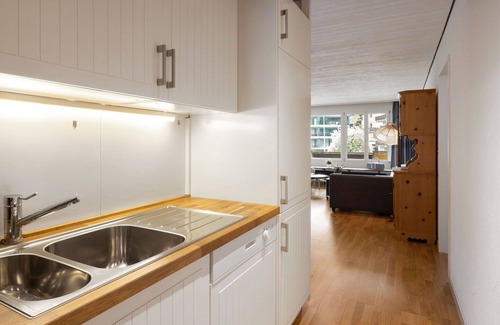 Davos-Dorf Apartment | Beautiful apartment for 4 people with pool, WIFI, TV and balcony