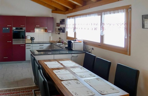 Zillis Apartment | Beautiful apartment for 7 guests with WIFI, TV, balcony and panoramic view