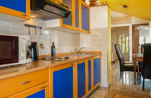 Marsici Apartment | Beautiful apartment for 6 people with A/C, WIFI, TV, patio and pets allowed