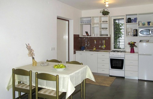 Mosenice Apartment | Beautiful apartment for 5 guests with A/C, WIFI, TV and terrace