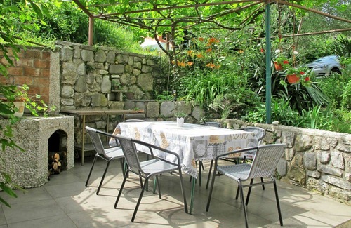 Mosenice Apartment | Beautiful apartment for 5 guests with A/C, WIFI, TV and terrace
