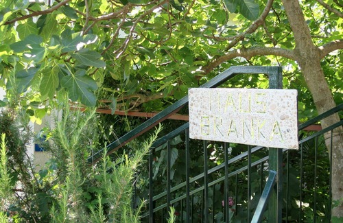 Mosenice Apartment | Beautiful apartment for 5 guests with A/C, WIFI, TV and terrace