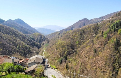 Premeno Apartment | Beautiful apartment for 4 guests with TV, balcony and pets allowed