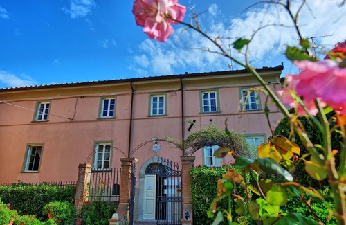 Massarosa Apartment | Beautiful apartment for 4 people with WIFI, pool and TV, close to Viareggio