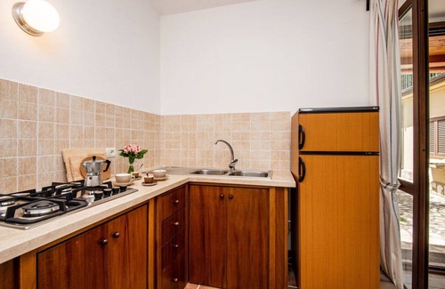 Fornole Apartment | Beautiful apartment for 5 people with WIFI, pool, A/C and TV