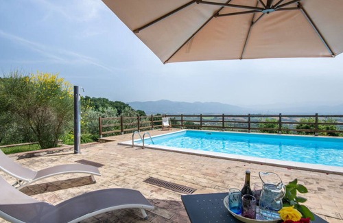 Fornole Apartment | Beautiful apartment for 5 people with WIFI, pool, A/C and TV