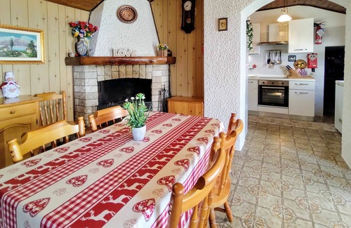 Peglio Apartment | Beautiful apartment for 7 people with WIFI, TV, patio and pets allowed