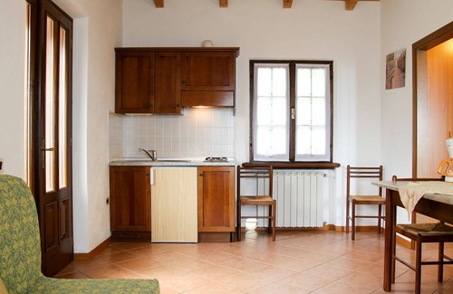 Voiandes Apartment | Beautiful apartment for 4 guests with WIFI, pool, TV, patio and pets allowed