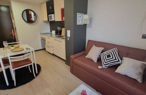 Downtown Santiago Apartment | Beautiful apartment in Metro Parque Almagro