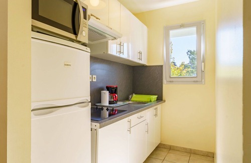 Guethary House | Beautiful apartment in villa for 6 guests with pool, WIFI, TV and terrace