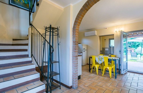 Castagneto Carducci Villa | Beautiful apartment in villa for 5 people with WIFI, A/C, pool, patio and pets allowed