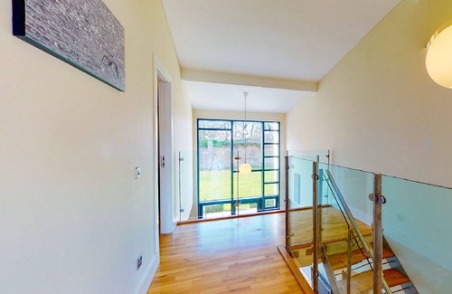 Castlemartyr Apartment | Beautiful apartment for 4 guests with WIFI, TV and pets allowed