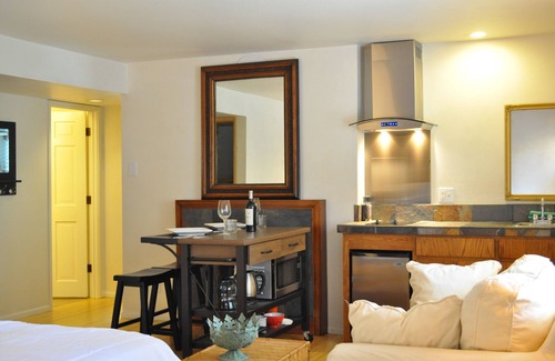 Ashland Apartment | Beautiful Apartment in Ashland