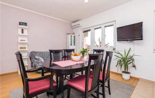 Banjol Apartment | Beautiful Apartment In Banjol With Wifi