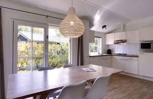 Municipality of Dalfsen House | Beautiful apartment in villa for 4 people with pool, WIFI, TV and terrace