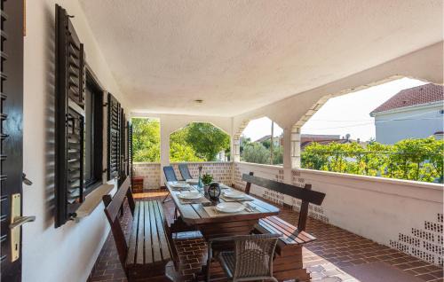 Pinezici Apartment | Beautiful Apartment In Pinezici