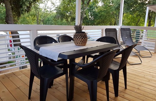 Zelena House | Beautiful apartment in villa for 6 people with WIFI, A/C, pool, TV, terrace and parking