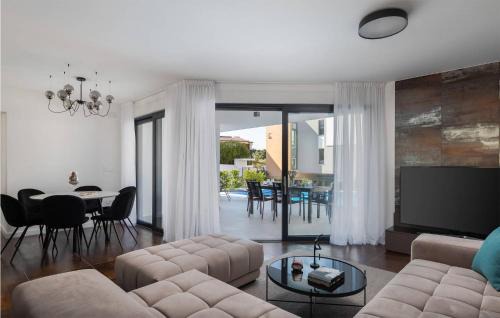 Zidarici House | Beautiful Apartment In Zidarici