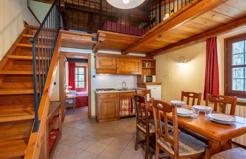 Sampeyre Apartment | Beautiful apartment for 4 people with WIFI, pool, TV and terrace