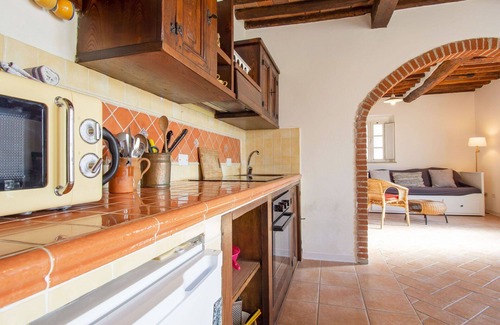 Fucecchio Apartment | Beautiful apartment for 4 guests with WIFI, A/C, pool, patio and pets allowed