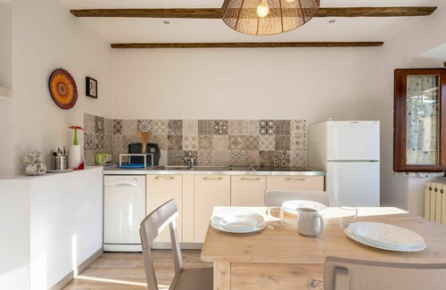 Germignaga Apartment | Beautiful apartment for 3 people with WIFI, TV and patio