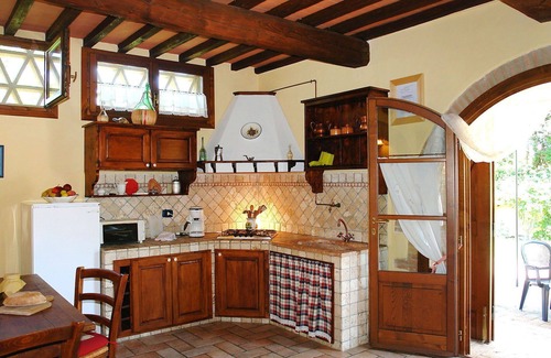 Poggiarello Villa | Beautiful apartment in villa with pool, WIFI, TV, terrace and pets allowed, close to San Gimignano