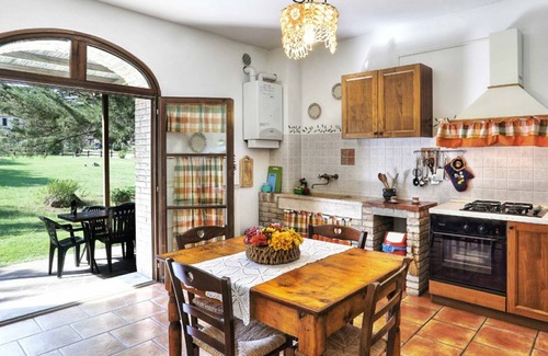 Pomarance Villa | Beautiful apartment in villa for 5 guests with pool, WIFI, TV and patio