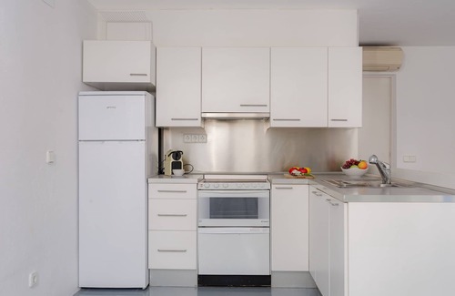 Sa Tuna Apartment | *Beautiful apartment, just 20 meters from the promenade of Sa Tuna beach, in Begur. Enjoy