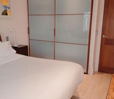 Mortlake Apartment | Beautiful apartment London Free Underground Parking
