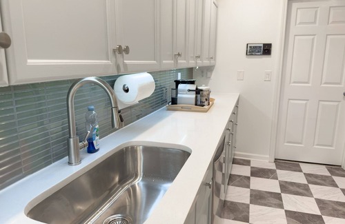 Virginia Highland Apartment | Beautiful Apartment Steps from Piedmont Park & Beltline
