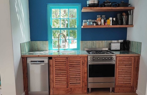 Bo'Kaap Apartment | Beautiful Appartement With Balcony and Great View at Bokaap