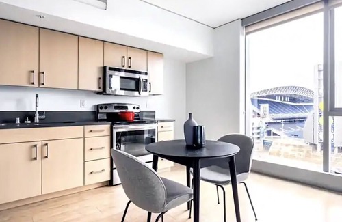 Downtown Seattle Apartment | Beautiful Apt AC Downtown Pike TMobile