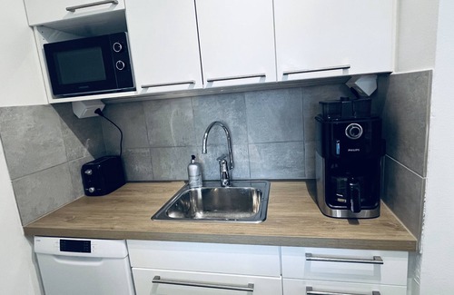 Turku Apartment | Beautiful apt. with balcony, 5min walk to Aura river, 8min walk to market square