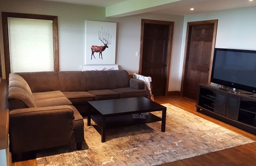 Kawartha Lakes House | Beautiful Balsam Lake South Bay Cottage